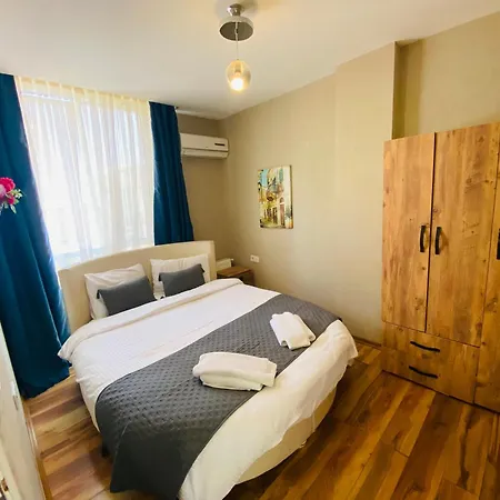 Royal Loft Apart Otel 4*